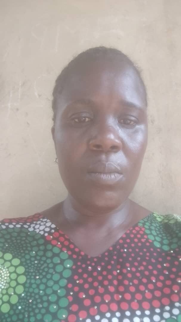 Adéṣọlá, foodstuff seller